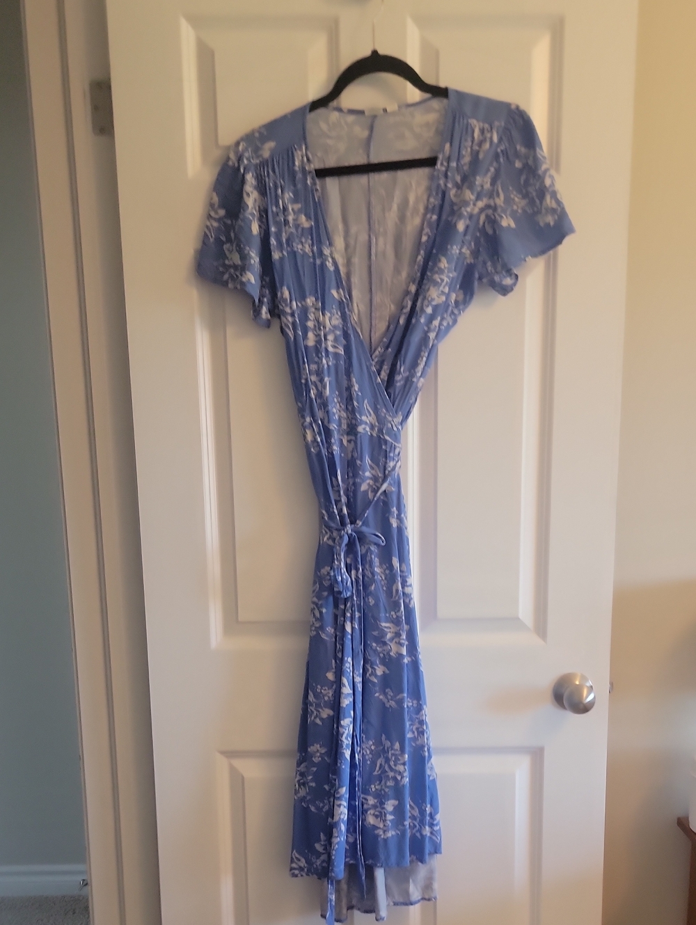 GAP Blue and White Floral Top